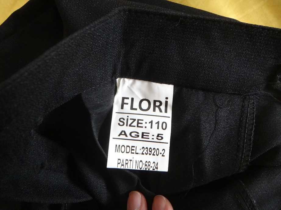Нов Детски официален черен костюм от 3 части, размер 104-110см,за 4-5г