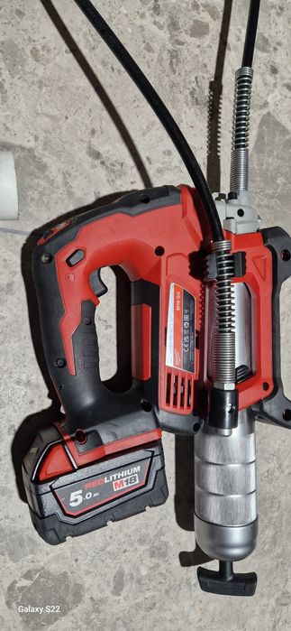 Milwaukee,Wurth gresor pe acumulator