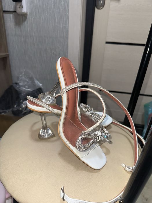 Туфли со стразами