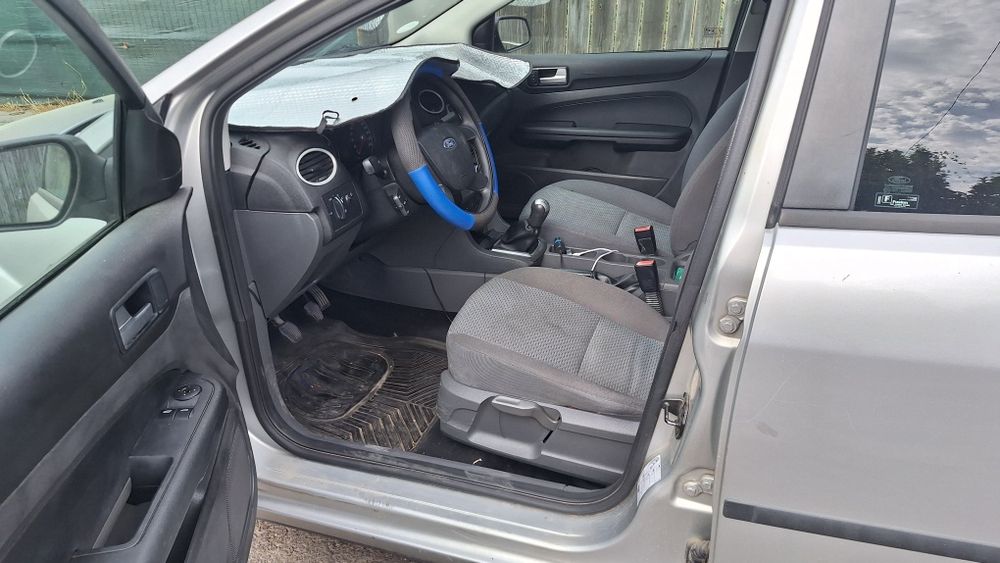 Vând Ford focus  urgent