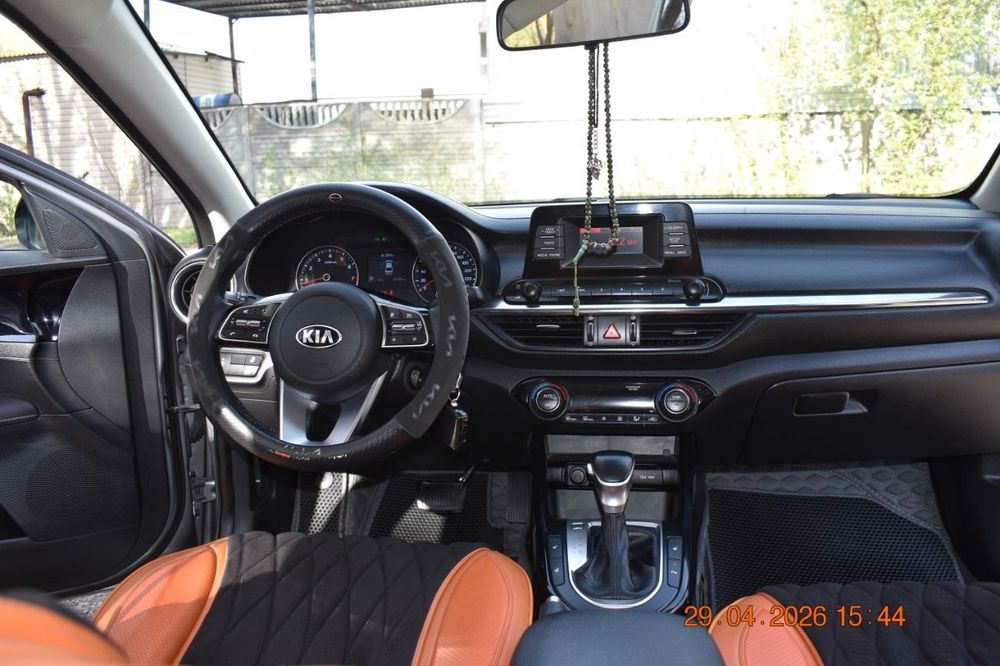 KIA CERATO 2018 год