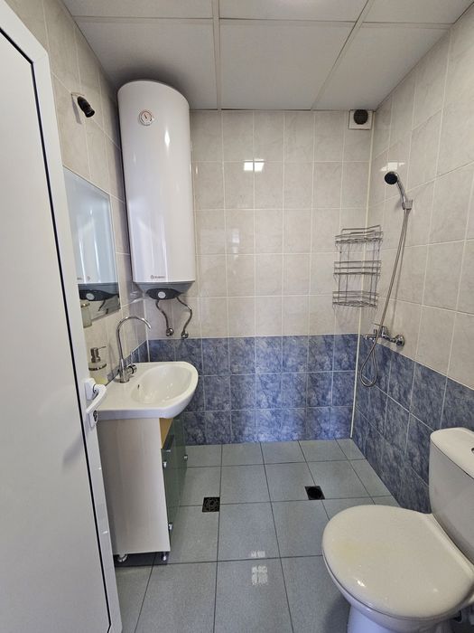 Дава се под наем Офис в Шумен, Център - 67 кв.м за 259.08 € - Снимка #6