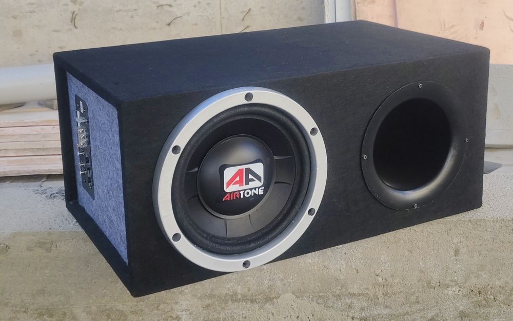 Сабвуфер AIRTONE 10  с усилительем