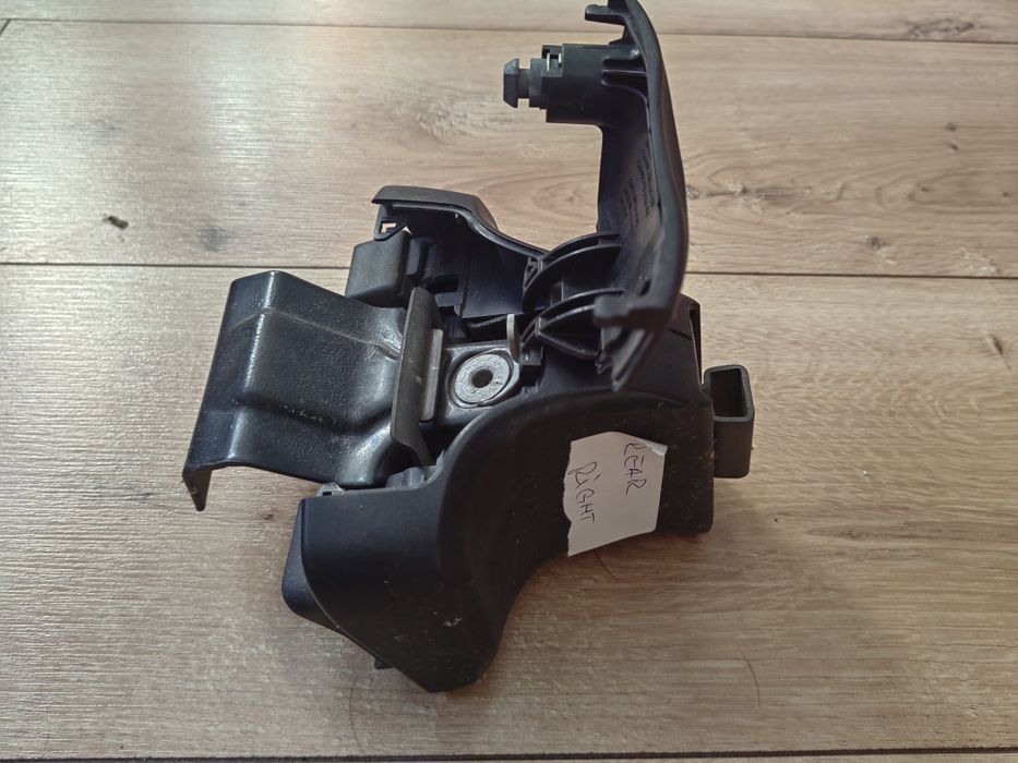 Thule kit 5009 pentru WV Golf 5 și 6; Thule 754 Rapid system, Kit 1569 - Chevrolet Cruze, 4dr Sedan 2009
