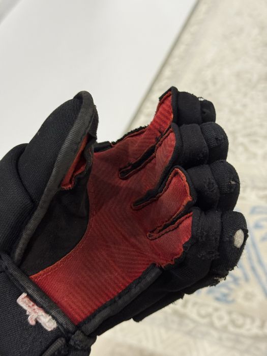 Хоккейные перчатки краги CCM 9 размер