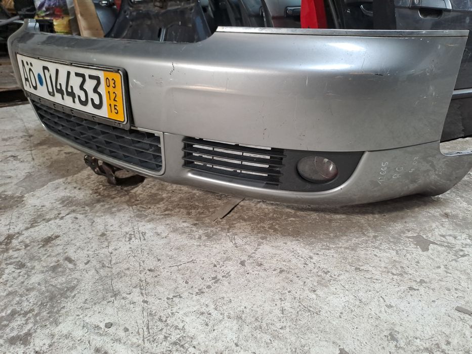 Бампер передний AUDI A6 C5 2003 года