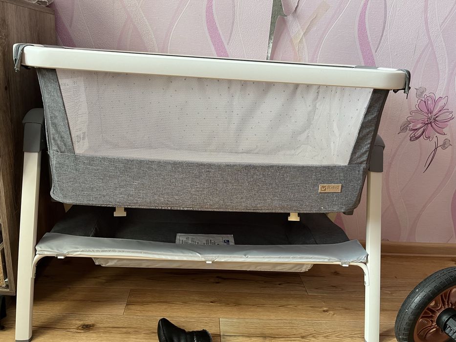 Продам манеж детский