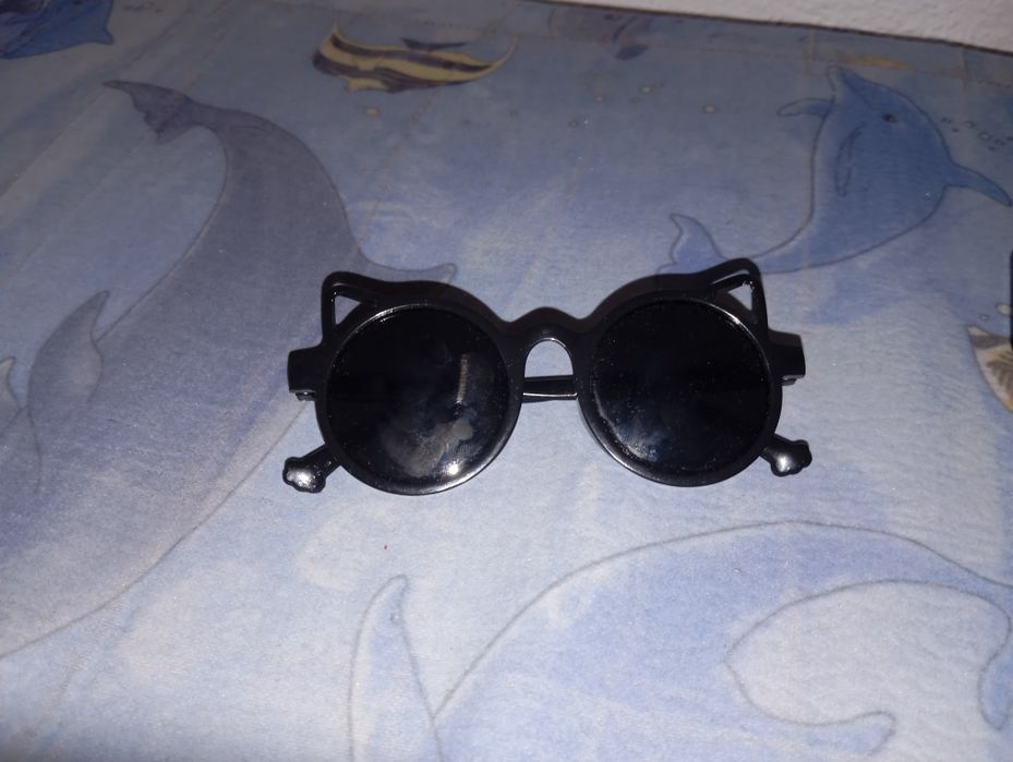 Очки в виде кошки