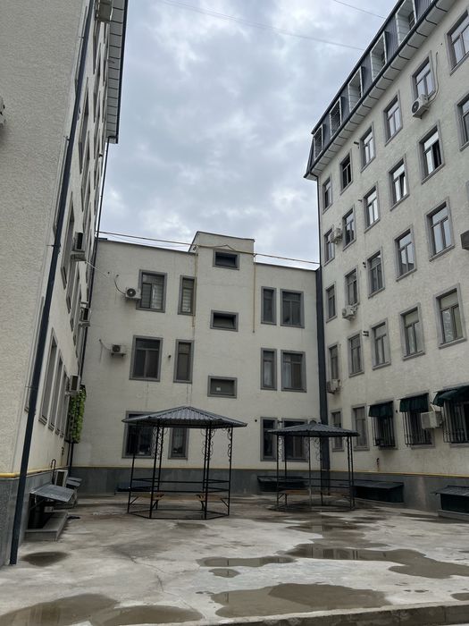 1 xonali sotiladi sergeli 3- metro