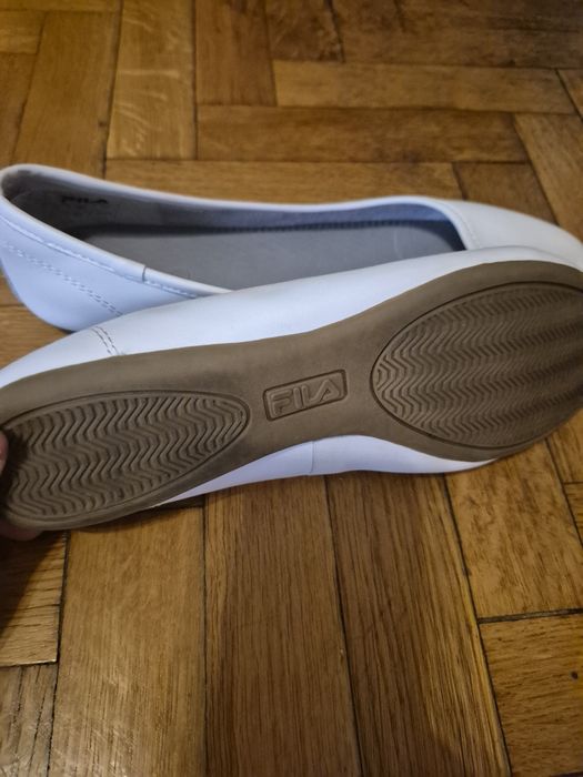 Кожени обувки на FILA