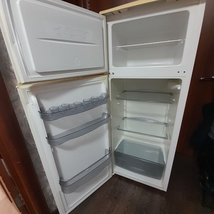 Продается холодильник