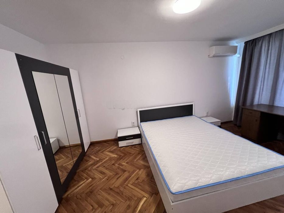 Дава се под наем Двустаен апартамент в Бургас, Лазур - 60 кв.м за 408 € - Снимка #4