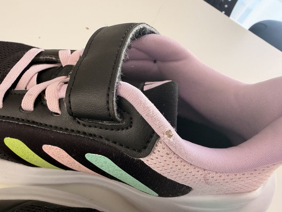 Маратонки Adidas 32 номер с леки забележки