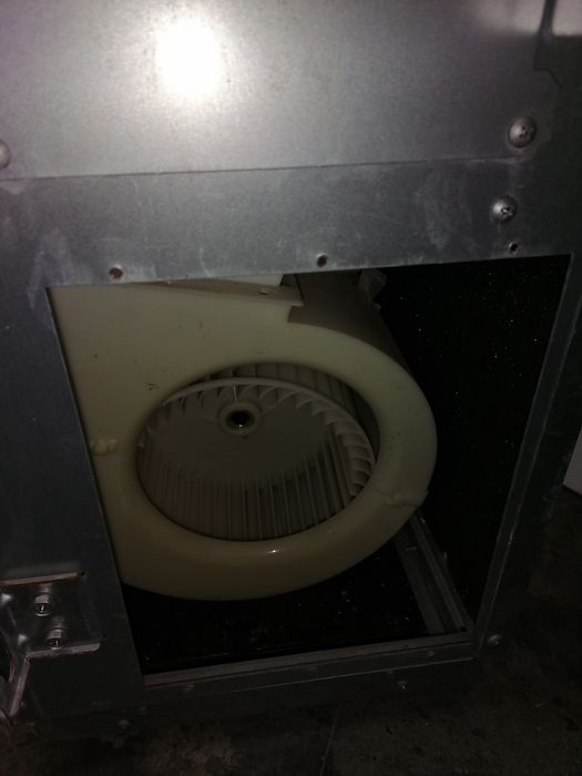 Тяло от канална машина за климатизация