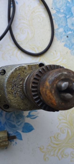 Bormașină veche electro Arges