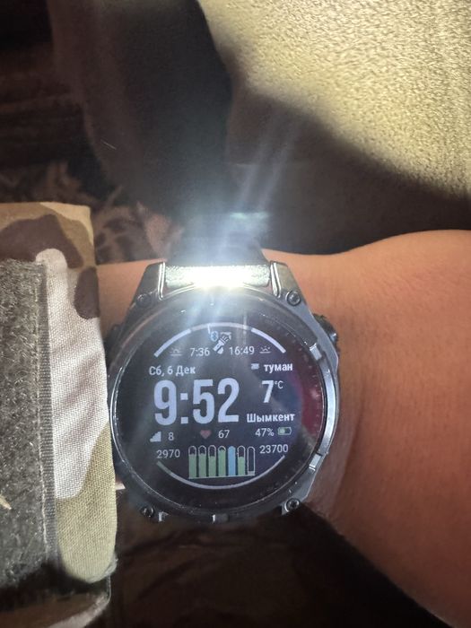 Garmin 8 saphir solar