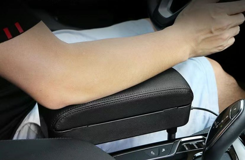 Подлокотник для машины