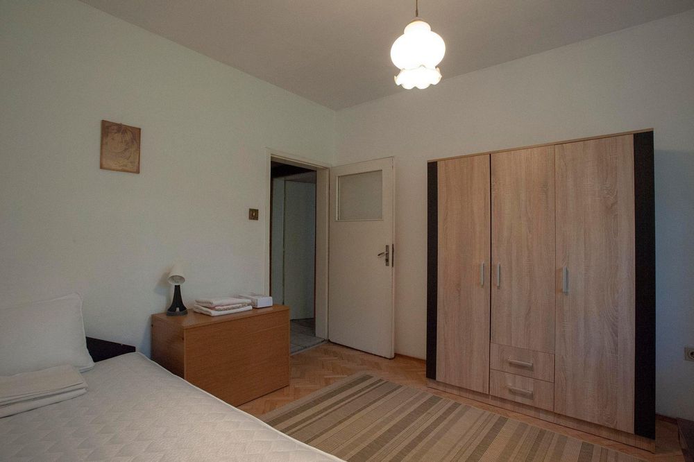 Тристаен апартамент под наем в ж.к. Лагера, 2224585 - снимка 6