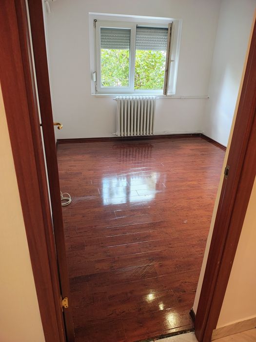 Vând apartament 2 camere decomandat, lângă Prima Shops