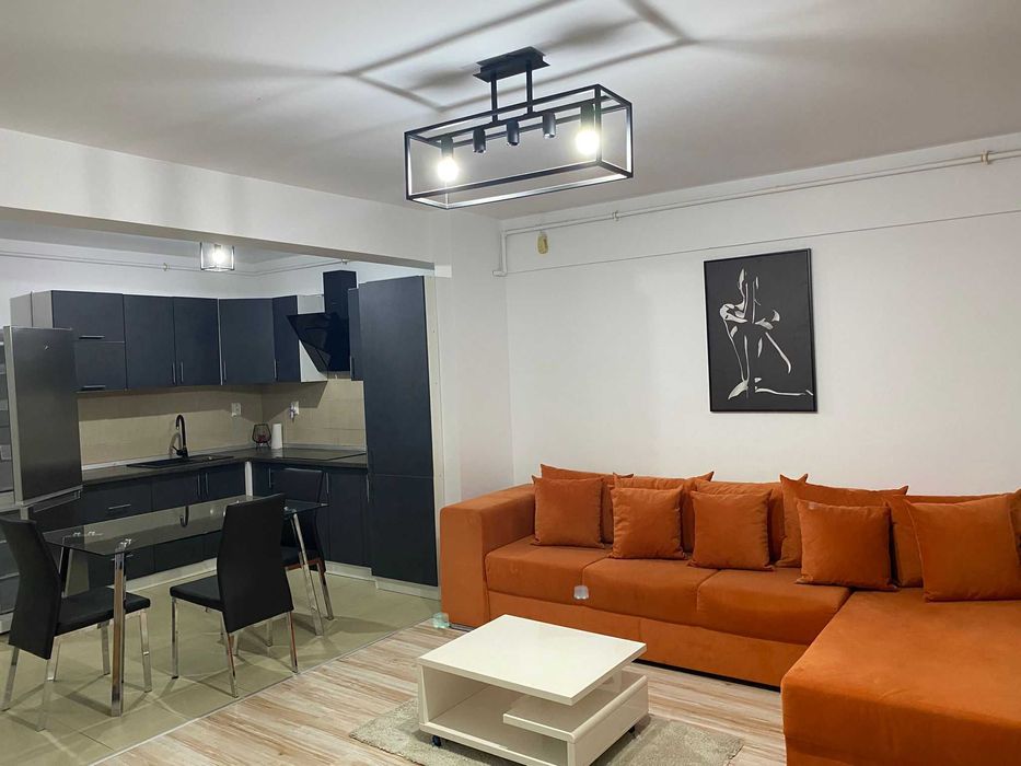 Garsoniera cu loc de parcare zona Mihai Viteazu-Cedonia 330 euro