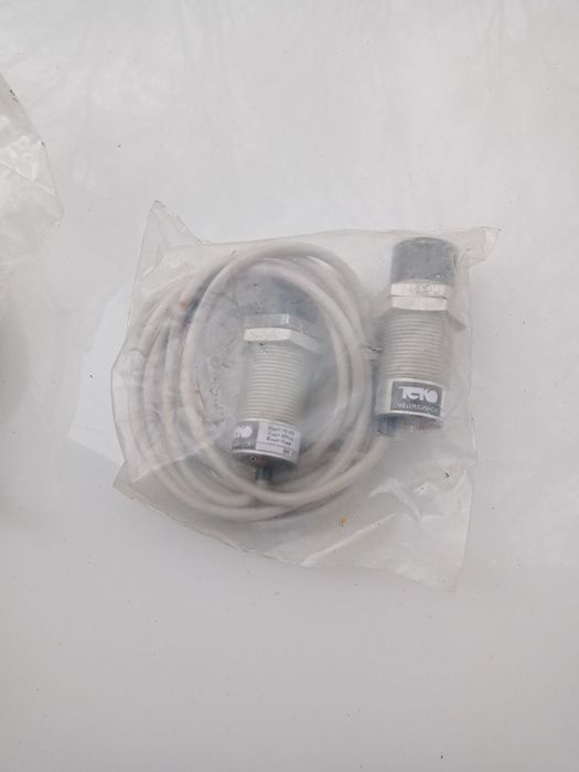 Продаётся Индуктивный датчик расстоянияя