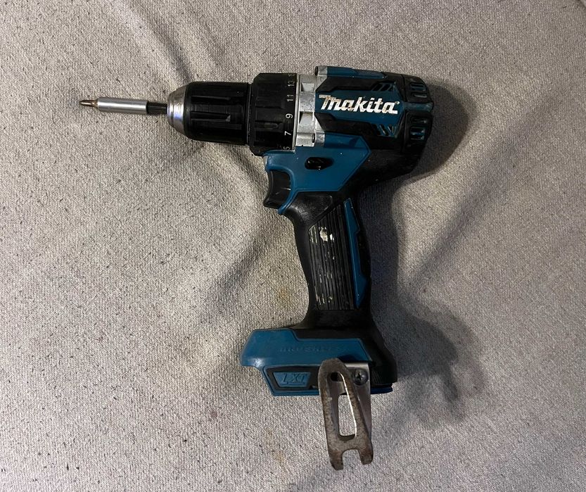 Masina gaurit Makita DDF484 18V LXT Brushless doar corp