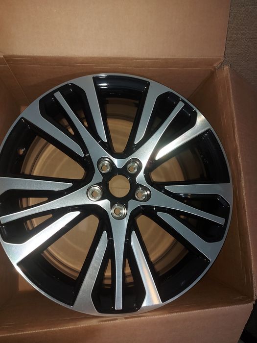 Jeanta noua R 19