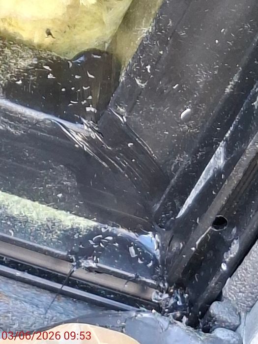 Diagnostic și reparații infiltrații la tâmplărie, fațade vitrate, pereți cortină