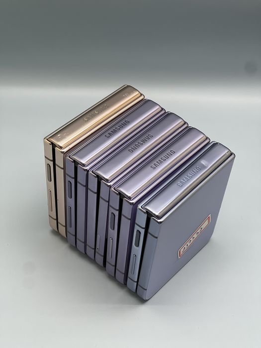 Samsung flip 4 8/256Gb