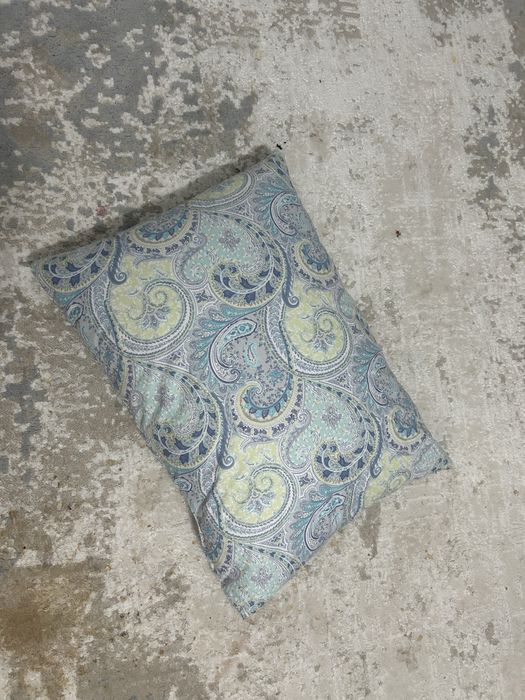 Продам подушки 4 шт натуральный пух