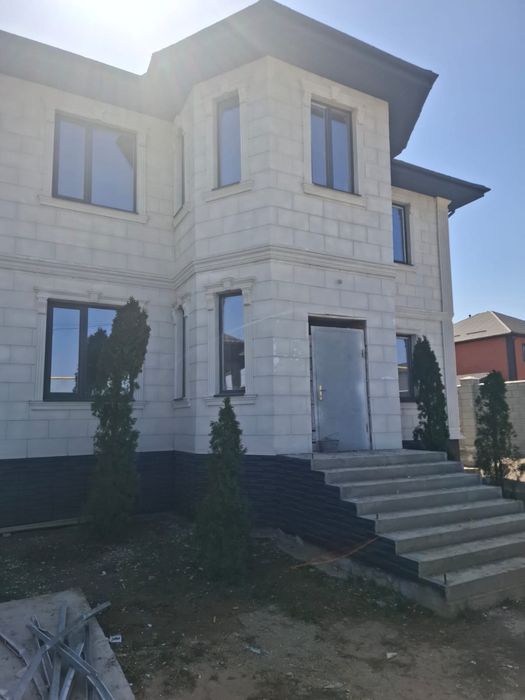 Коттедж большой дом