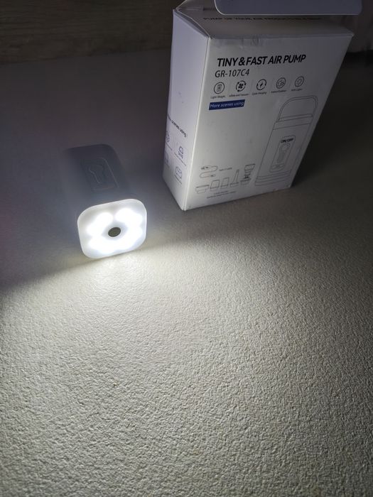 Vând baterie externă  acumulator 20000 mAh pompa de unflat saltele