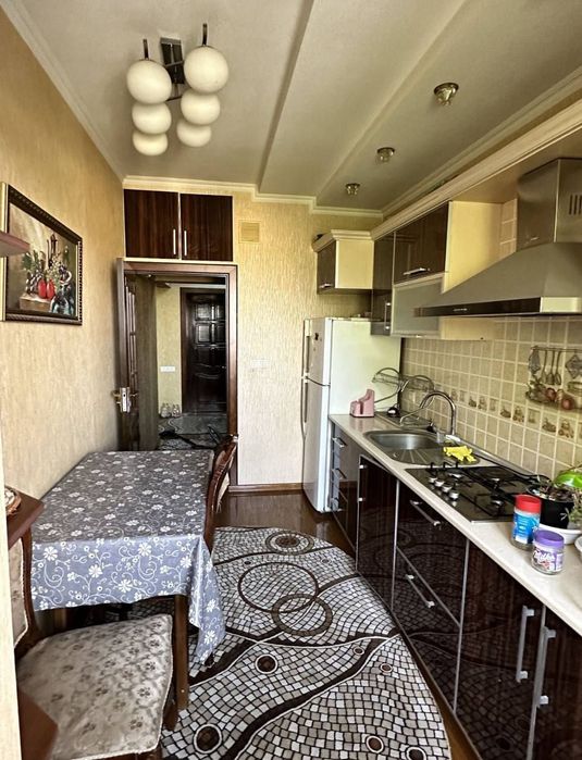 Квартира на Осиё (Ц6) -метро Минор 3/5/9 общ пл 72м с обстановкой