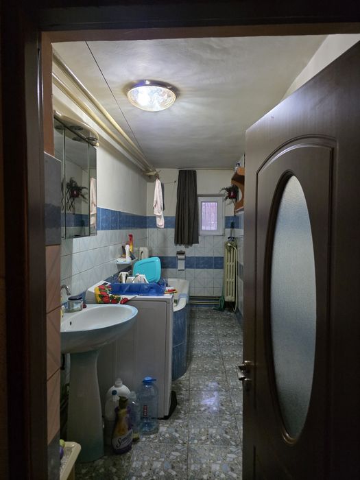 Apartament REȘIȚA de vânzare!