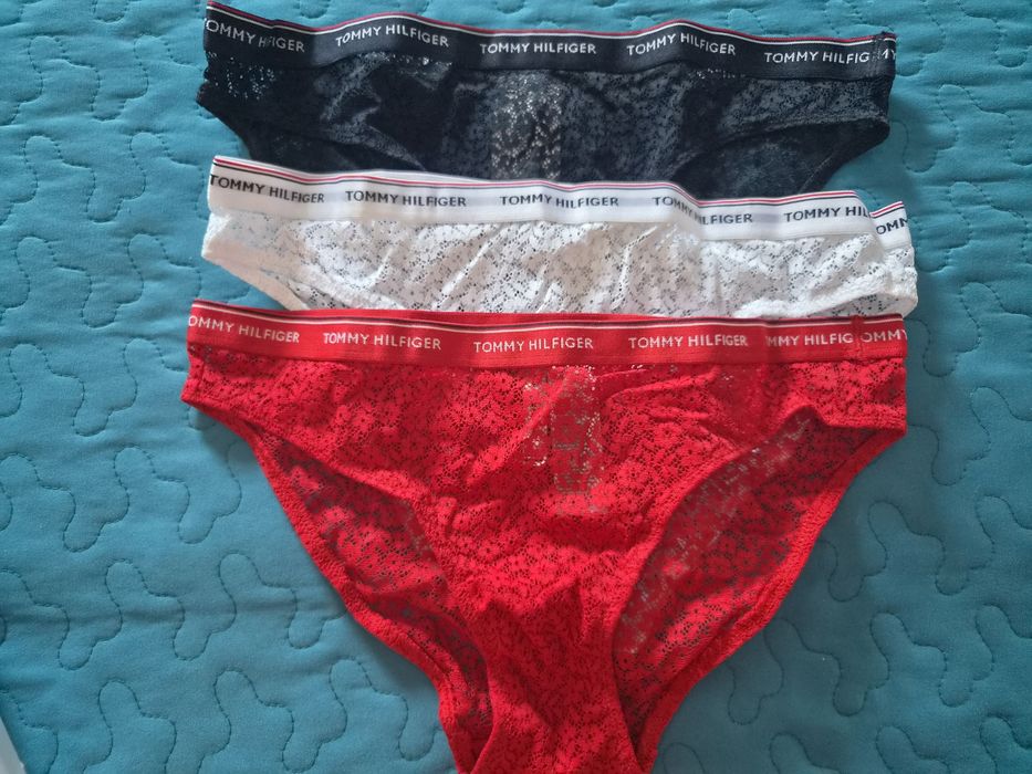 Сет Бикuни Tommy Hilfiger 3броя