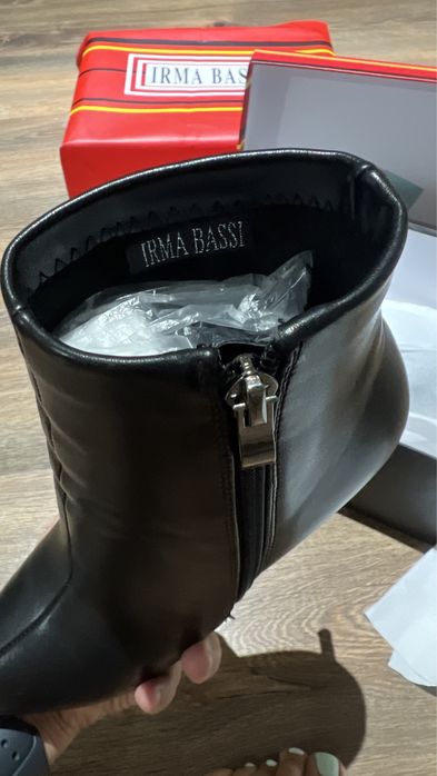 Продам новые стильные ботельоны