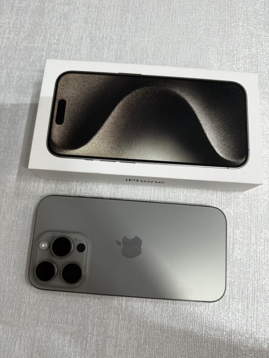 Продам айфон 15 про