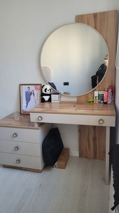 Продам спальный гарнитур