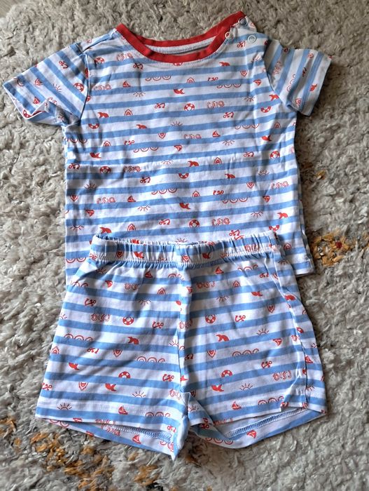 Set pijamale mărimea 80