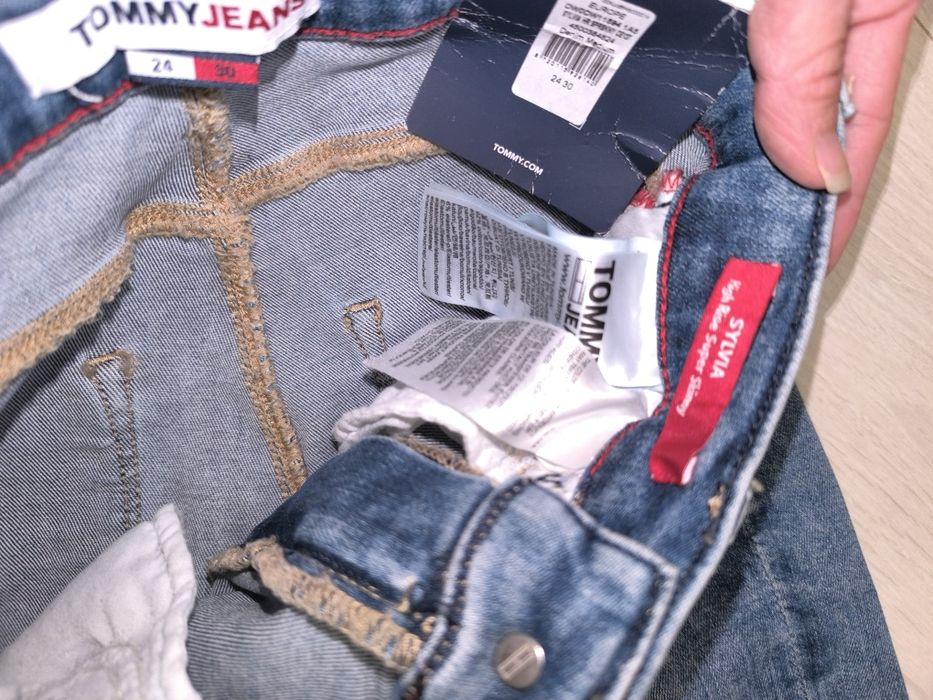 Tommy Hilfiger Нови дамски дънки ХС размер