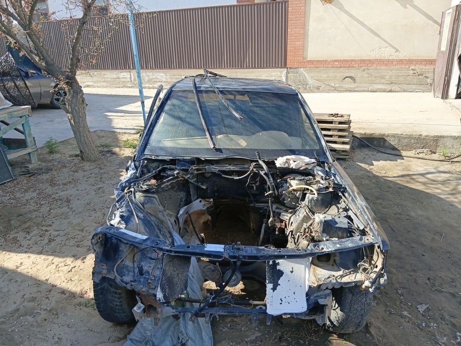 Мерседес 190 авариный