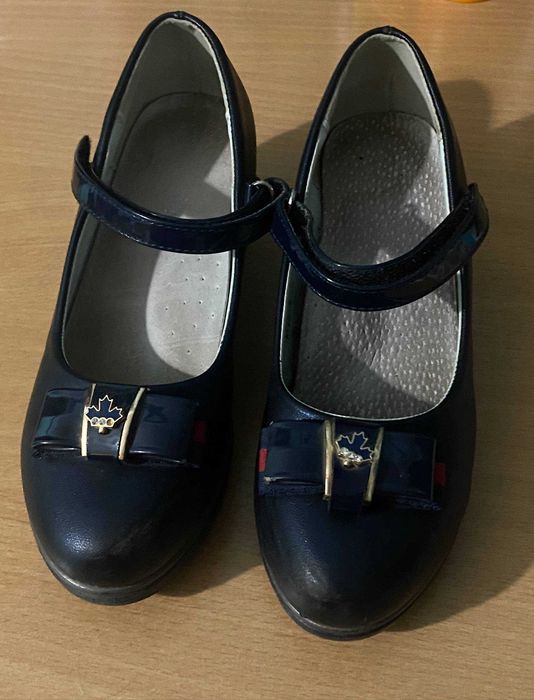 Туфли детские на девочку