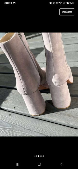 Botine din catifea bej cu toc