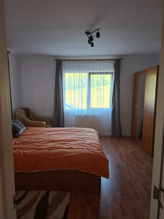 Casa de vanzare   ...