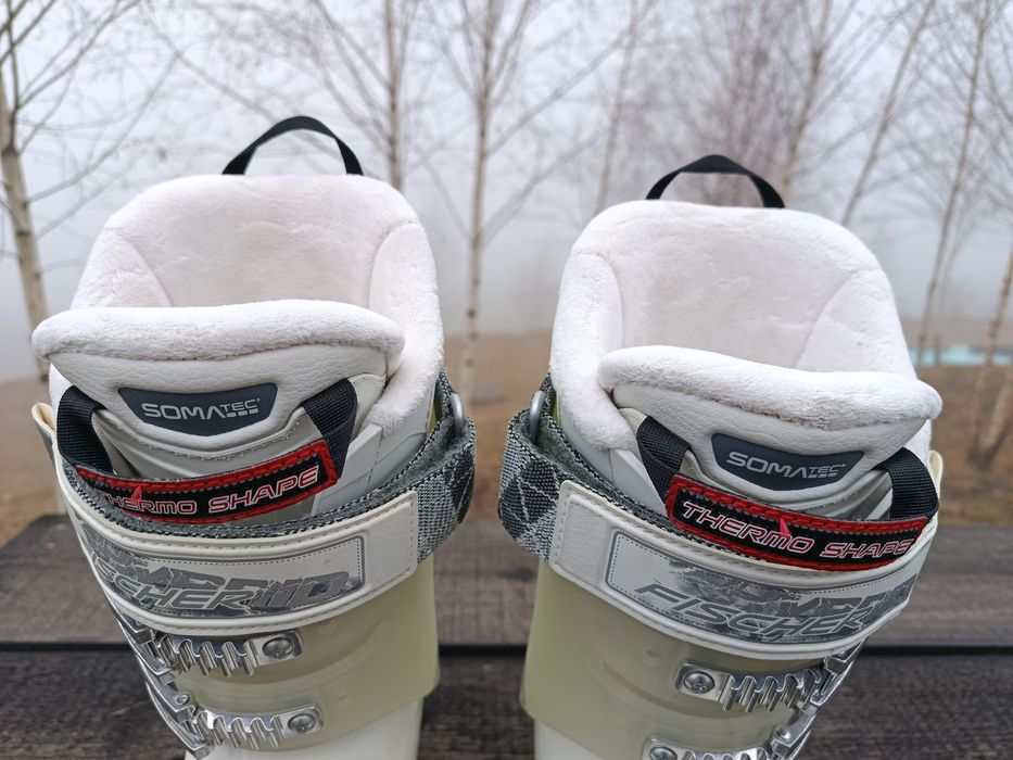 Clapari FISCHER ski schi de partie femei 42.5