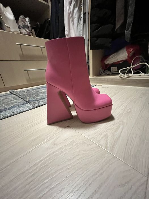 Ghete roz marimea 36 noi