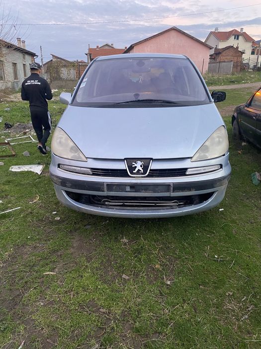 Продавасе на части