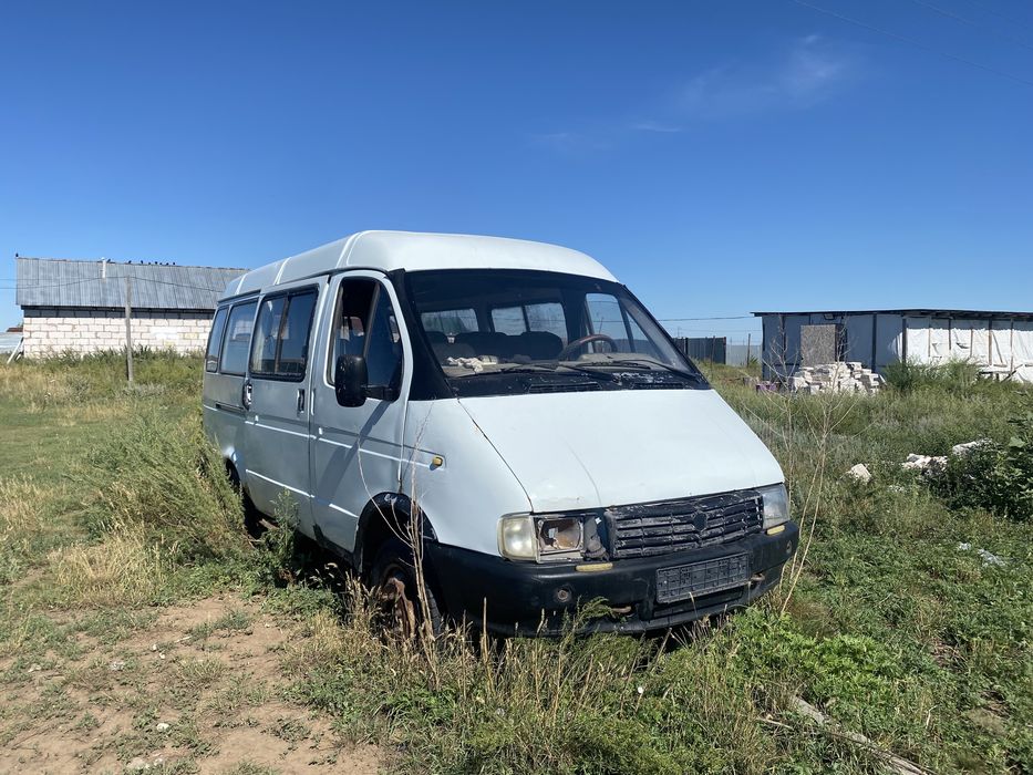 Продаю Газель (микроавтобус)