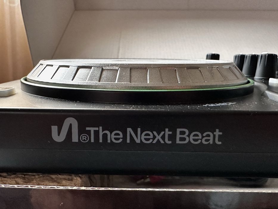 DJ Controller Tiësto The Next Beat SX1Чисто Нов