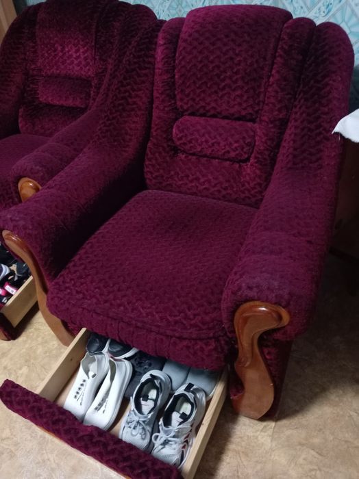 Продам кресла как новые